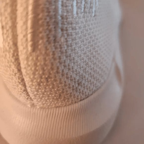 Size 10 - adidas Swift Run White Copper Metallic - Picture 7 of 9